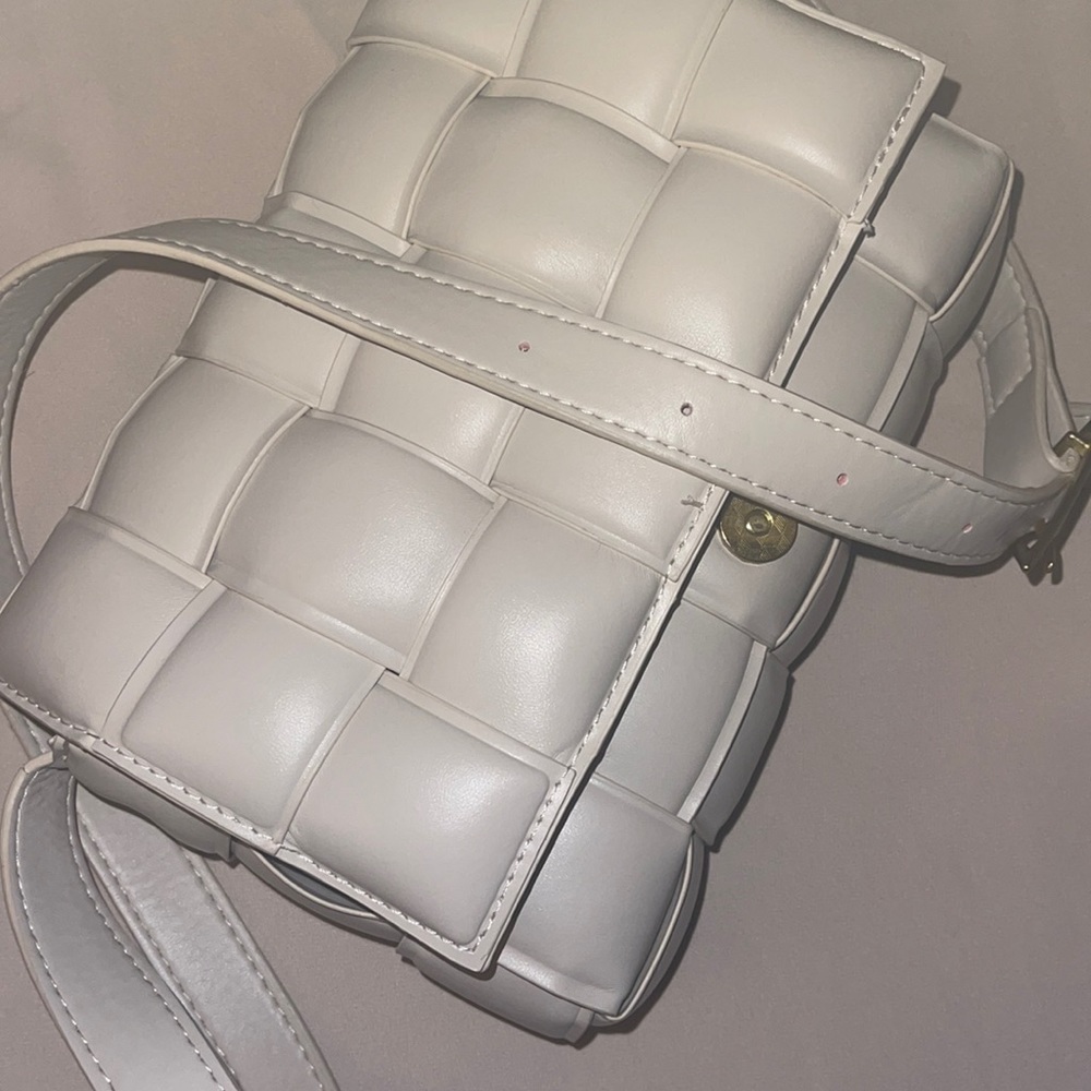 Gorgeous bag.